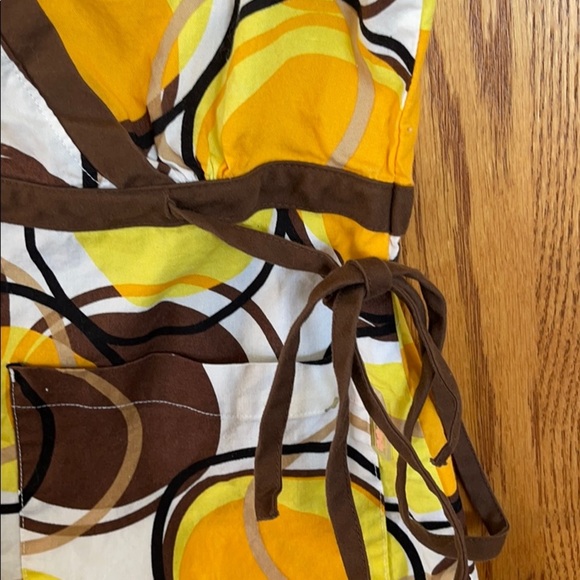 Koi Scrub Top. - Picture 3 of 4